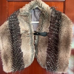 Top shop Faux Fur Cape Scarf
